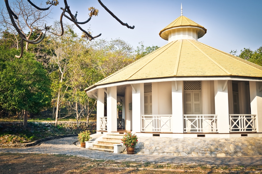 เที่ยวเกาะสีชัง