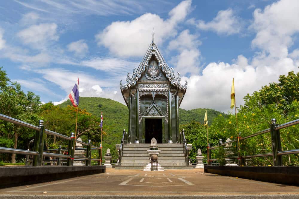 สถานที่ท่องเที่ยวกาญจนบุรี