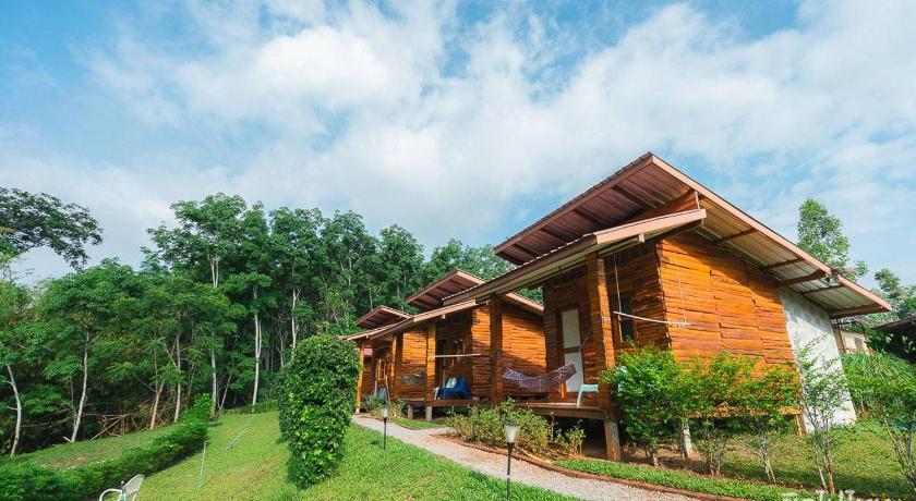 ที่พักเขื่อนเชี่ยวหลาน