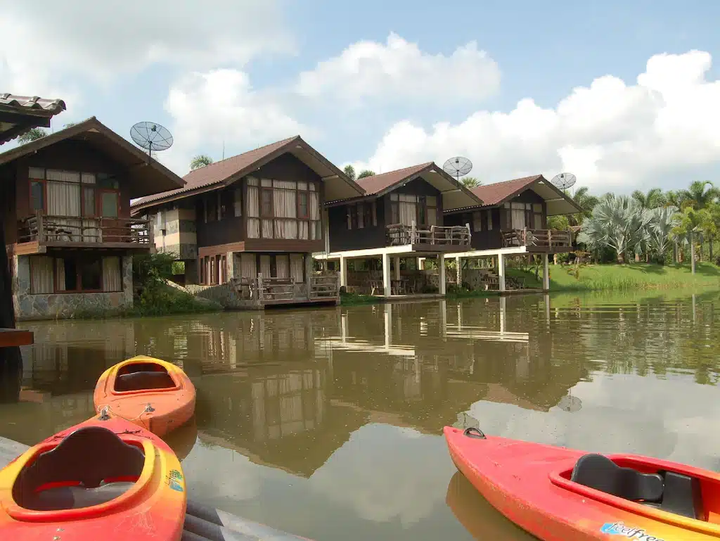 ที่พักวังน้ำเขียว