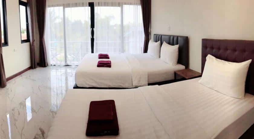 ห้องพัก โรงแรมชัยภูมิ ในโรงแรมที่มีสองเตียงและโทรทัศน์