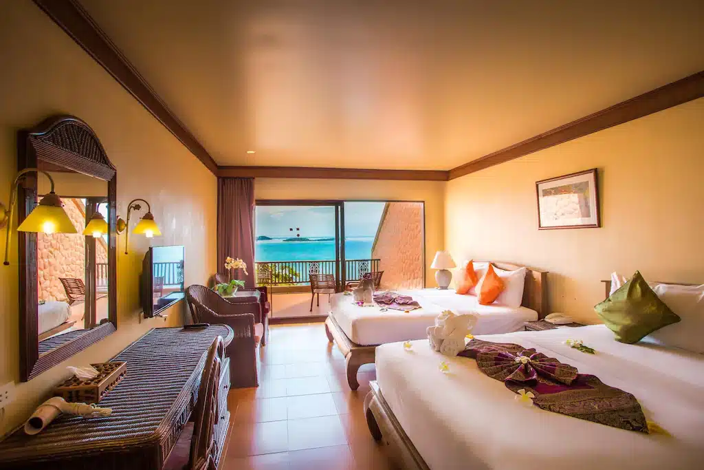 ห้องพักใน ที่พักเกาะสมุย โรงแรมที่มีสองเตียงและมองเห็นวิวทะเล