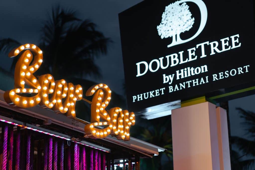 DoubleTree by Hilton Phuket Resort ตั้งอยู่ในหาดป่าตอง จังหวัดภูเก็ต