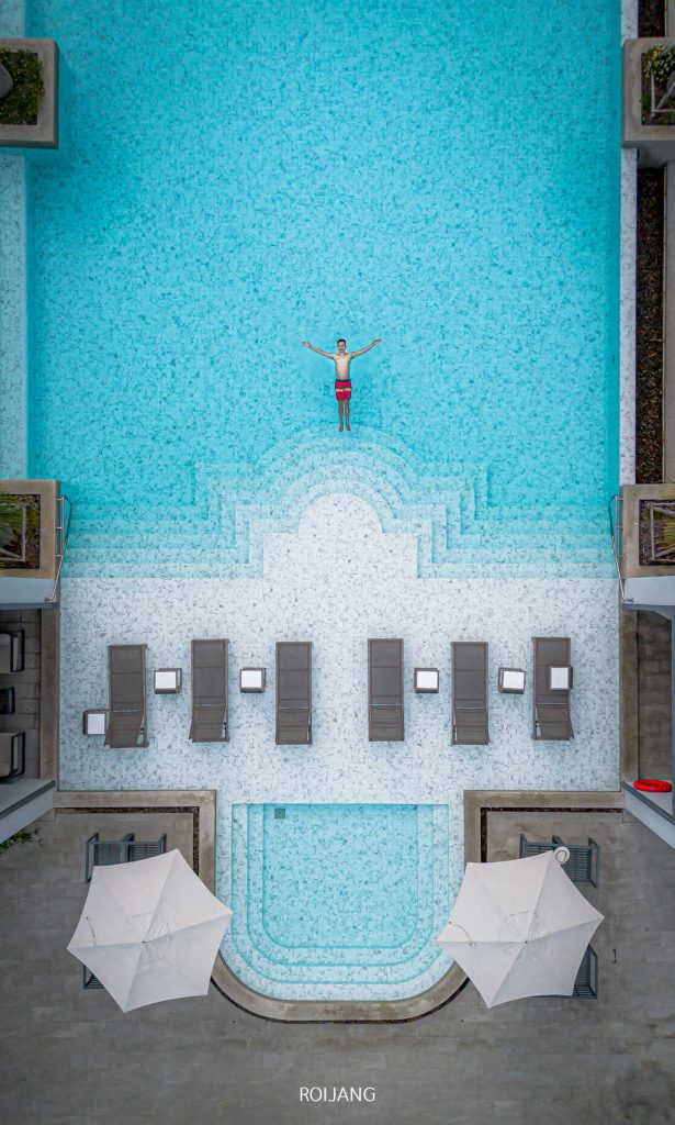 ภาพมุมสูงของสระว่ายน้ำของ Health Land Resort & Spa