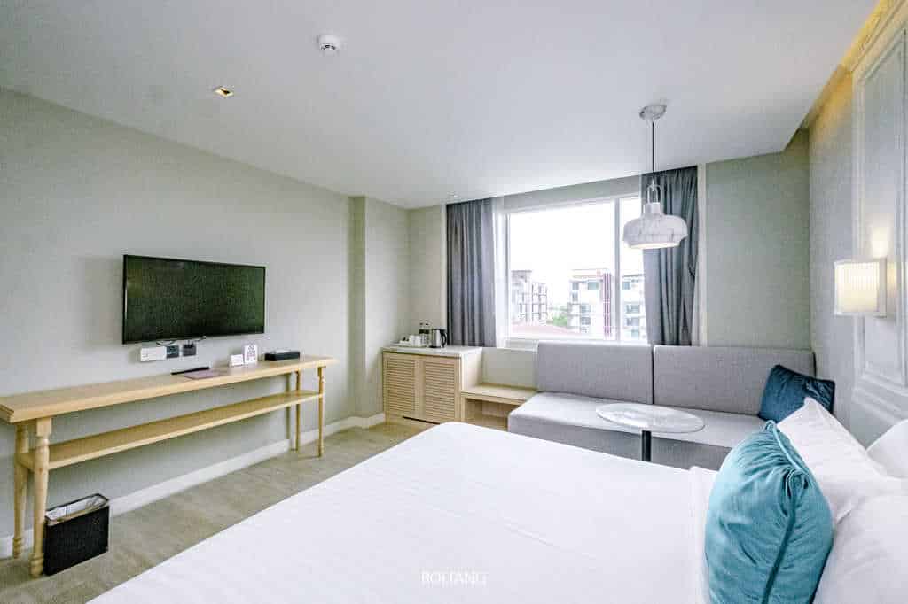 Health Land Resort & Spa Pattaya ให้บริการที่พักสะดวกสบายพร้อมเตียงนุ่มสบายและโทรทัศน์