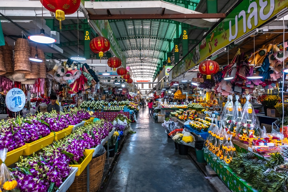 ตลาดดอกไม้กรุงเทพในเมืองหลวงที่พลุกพล่านของประเทศไทย ที่เที่ยวกรุงเทพ