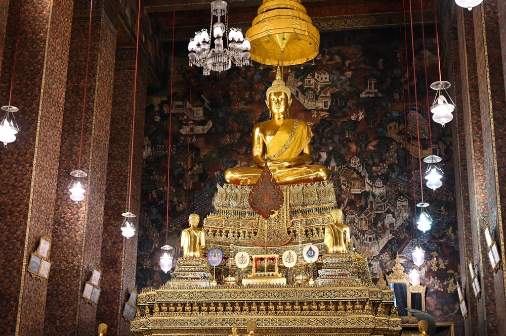 พระพุทธรูปทองคำคู่บารมีในวัดดังในเที่ยวงานพิษณุโลก ที่เที่ยวกรุงเทพ