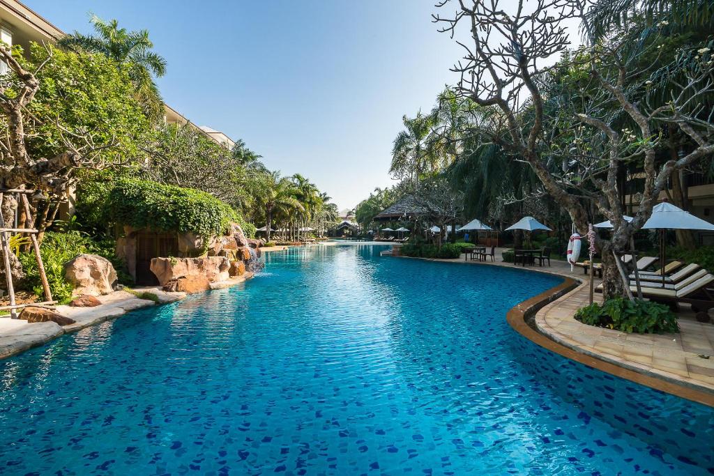 รีสอร์ทระดับ 5 ดาวในประเทศไทยพร้อมสระว่ายน้ำอันสวยงาม ที่พักแสมสาร 5 ดาว 