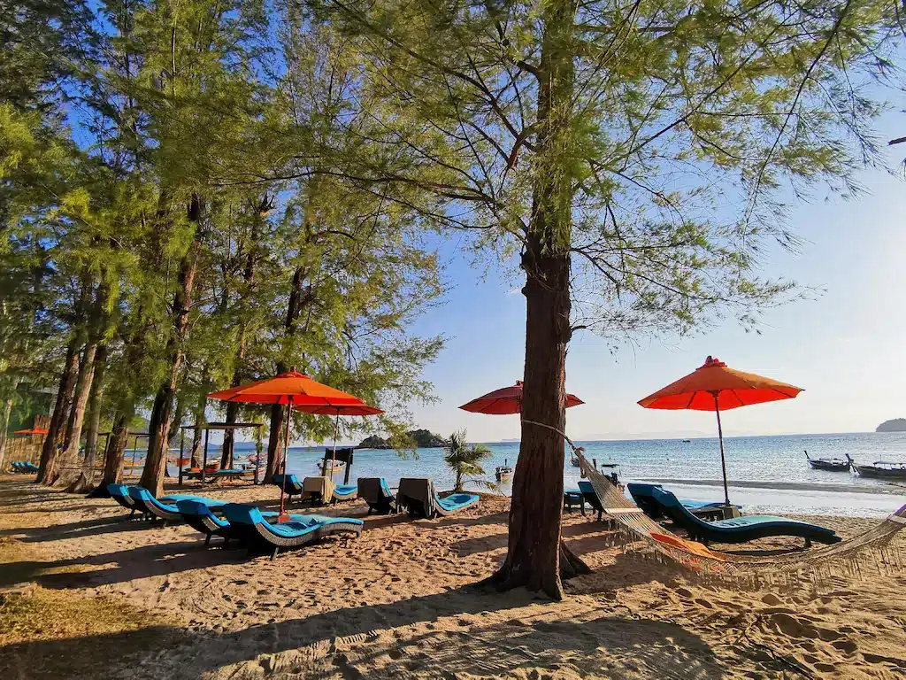 ที่พักหลีเป๊ะตรงชายหาดในราชบุรี หลีเป๊ะที่พัก