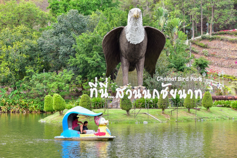 รูปปั้นนกในน้ำ ที่ราชบุรีที่เที่ยว ที่เที่ยวชัยนาท