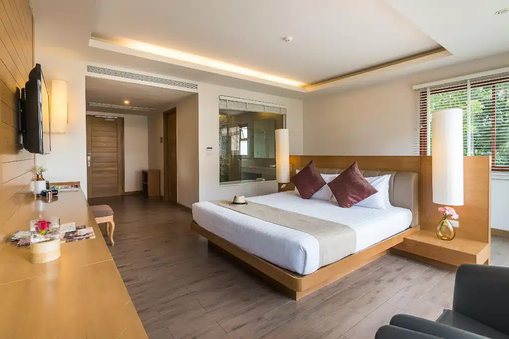  ชะอำที่พัก       มีชะอำโรงแรมที่มีเตียงขนาดใหญ่และที