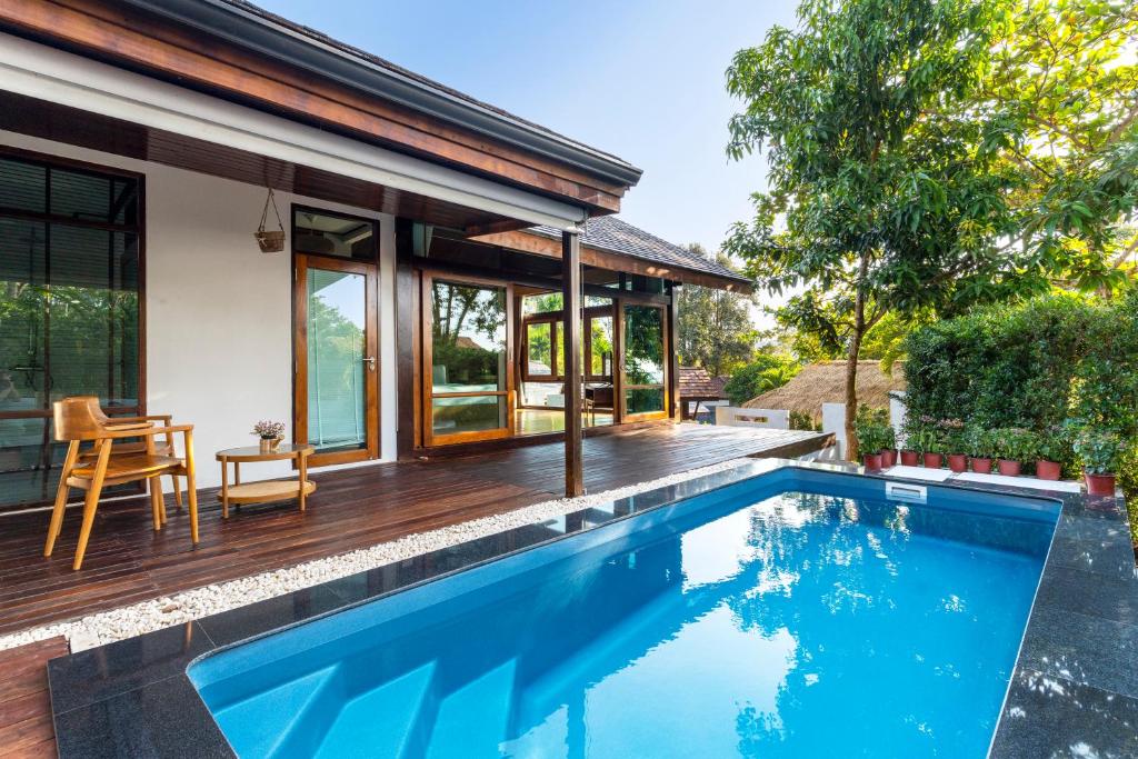 บ้านพร้อมสระว่ายน้ำและดาดฟ้าไม้ในราชบุรีที่เที่ยว ที่พักเกาะกูด