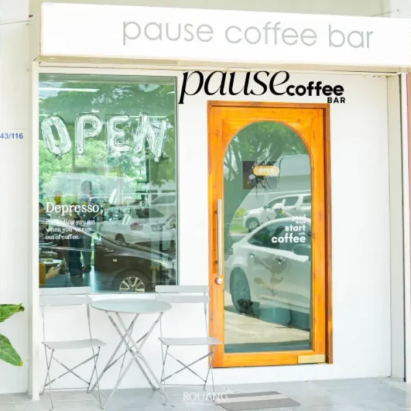 หยุดเวลาไว้ที่นี่! Pause Coffee Bar คาเฟ่ริมบึงเปิดใหม่ภูเก็ต วิวหลักล้าน